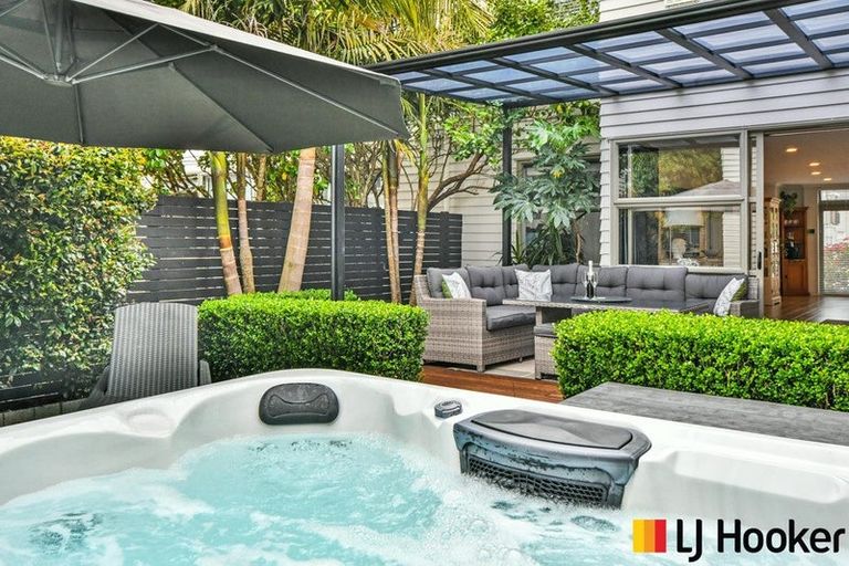 Photo of property in 26 Reins Road, Takanini, 2112