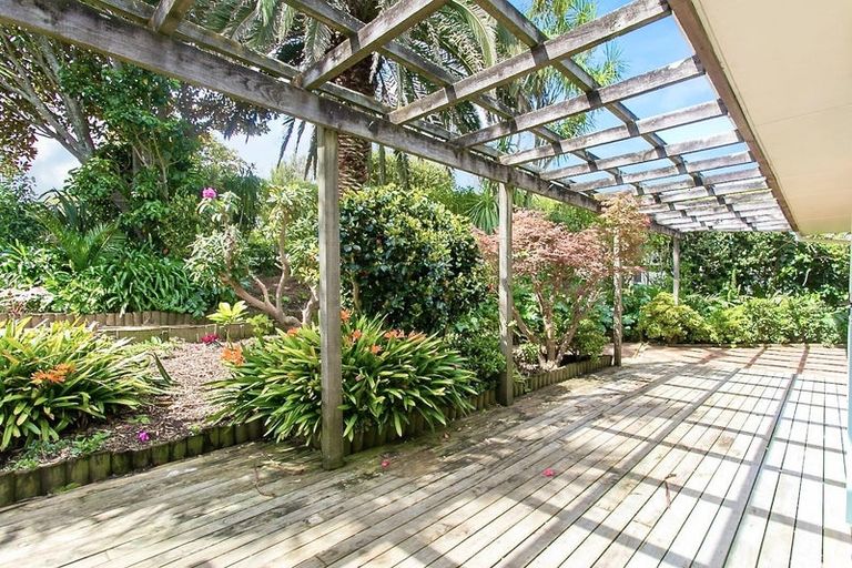 Photo of property in 29 Salem Place, Torbay, Auckland, 0630