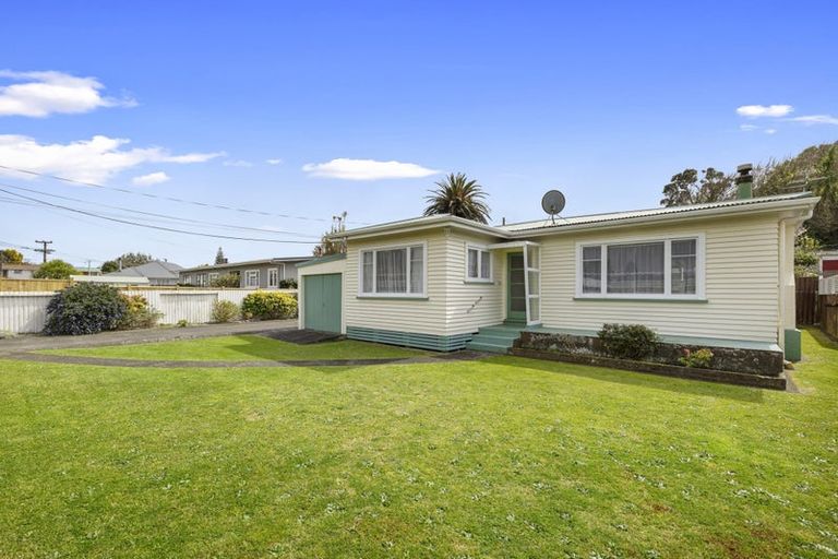 Photo of property in 205 Ngamotu Road, Spotswood, New Plymouth, 4310