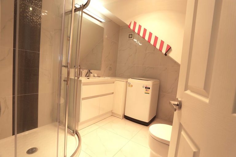 Photo of property in 104 Fairview Avenue, Fairview Heights, Auckland, 0632