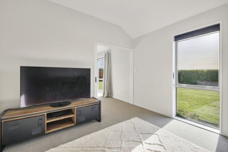 Photo of property in 6 Fox Lane, Rolleston, 7615