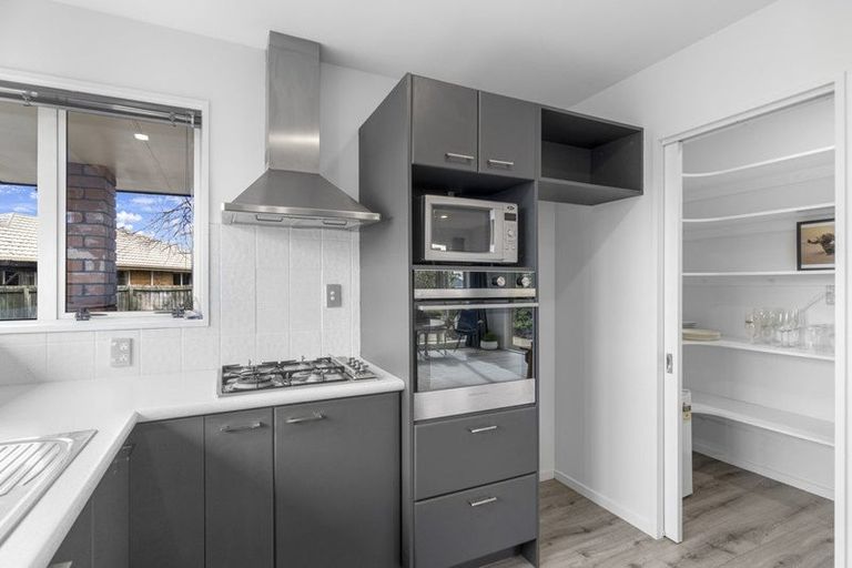 Photo of property in 4 Paget Drive, Woodend, 7610