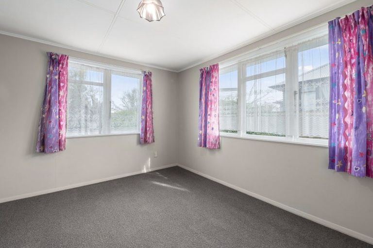 Photo of property in 12 Kauri Drive, Wairakei, Taupo, 3332