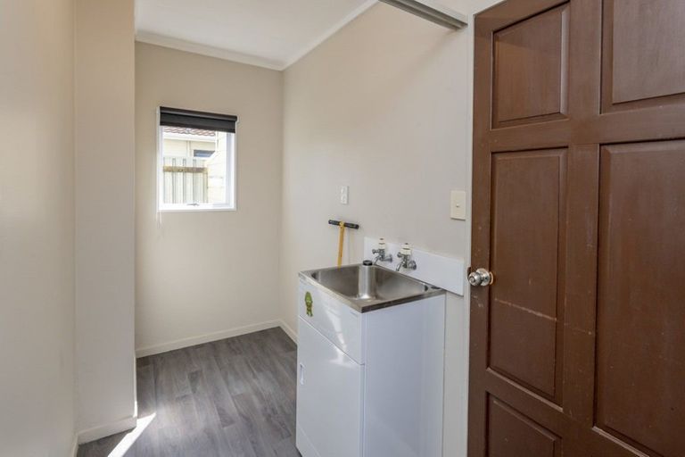 Photo of property in 2 Waimarie Park, Levin, 5510