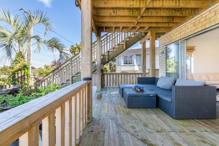 Photo of property in 36 Makora Road, Massey, Auckland, 0614