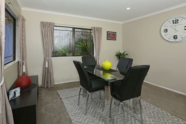 Photo of property in 30 Carnelian Court, Westgate, Auckland, 0614