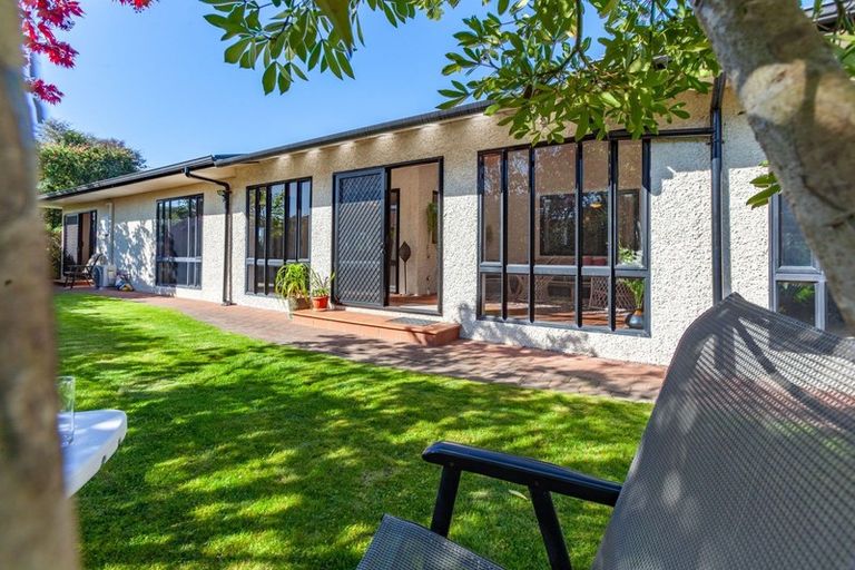 Photo of property in 6 Bishops Close, Greenmeadows, Napier, 4112