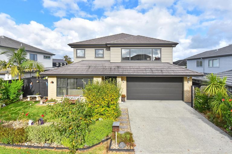 Photo of property in 9 Pickaberry Avenue, Karaka, Papakura, 2113