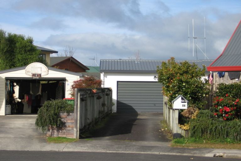 Photo of property in 20 Essendon Court, Glenview, Hamilton, 3206