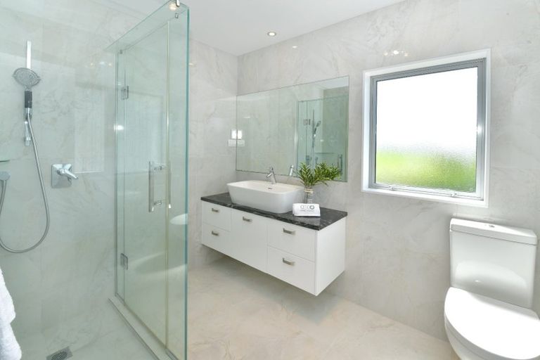 Photo of property in 2 Palm View Terrace, Gulf Harbour, Whangaparaoa, 0930