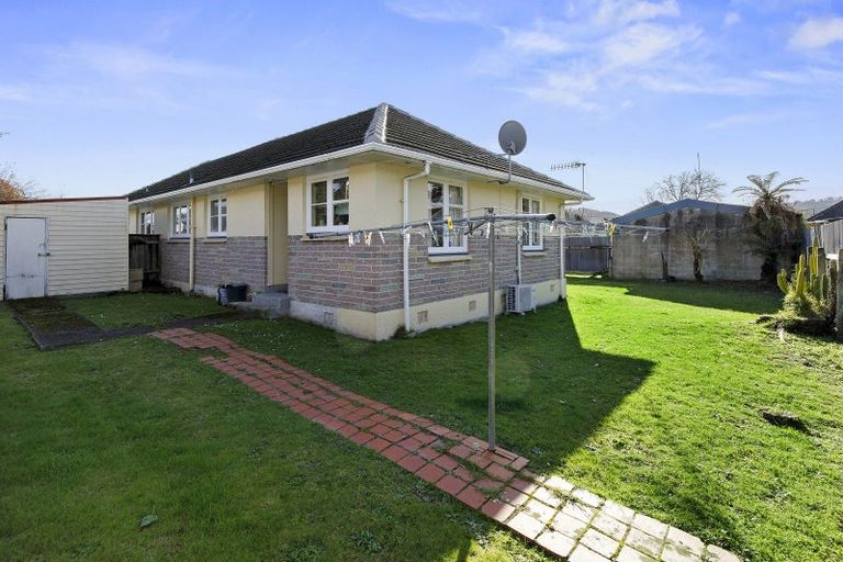 Photo of property in 7a Seddon Street, Wallaceville, Upper Hutt, 5018