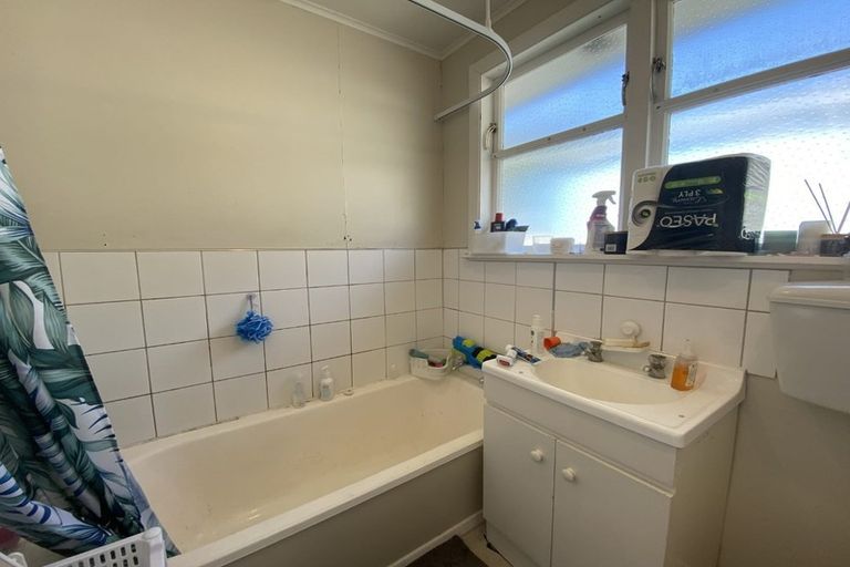 Photo of property in 39 Tukanae Street, Strathmore Park, Wellington, 6022