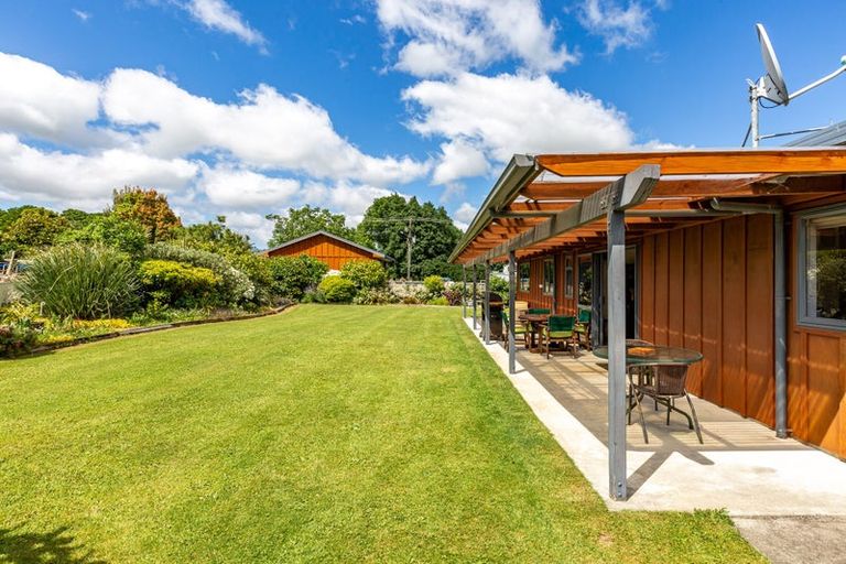 Photo of property in 4 Pukematawai Lane, Levin, 5571