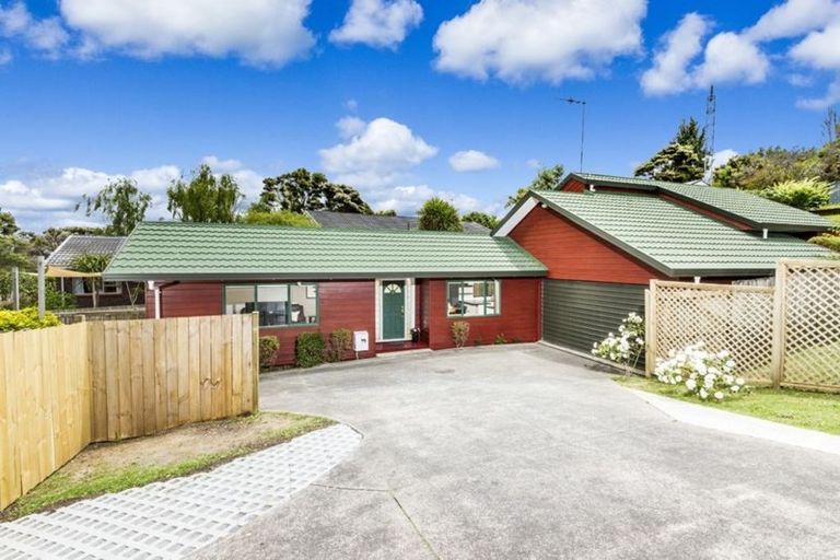 Photo of property in 3/129a Manuka Road, Bayview, Auckland, 0629