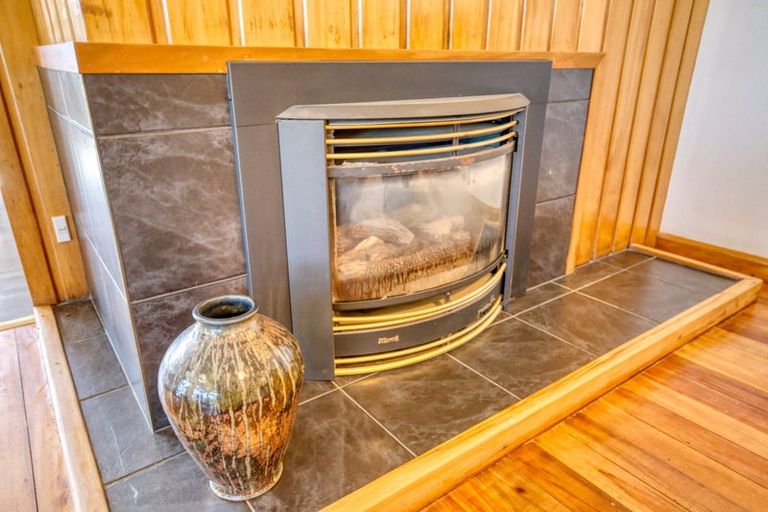 Photo of property in 37 Main South Road, Karoro, Greymouth, 7805