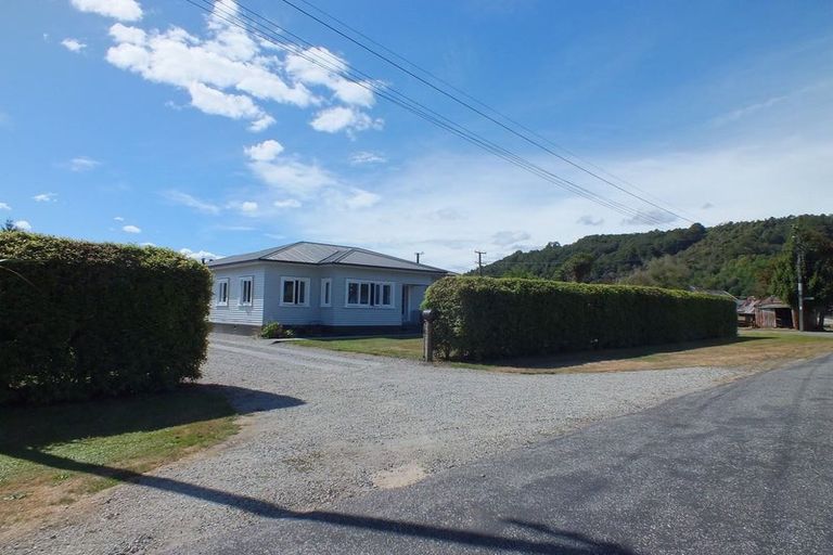 Photo of property in 6 Ranft Street, Reefton, 7830