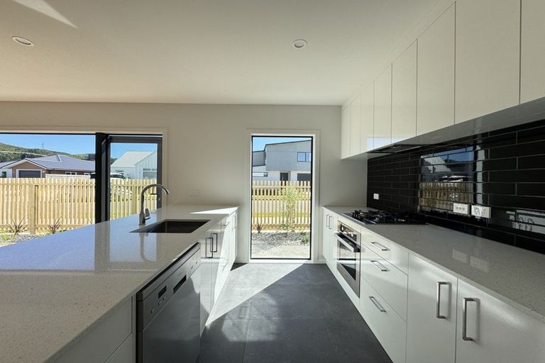 Photo of property in 15 Te Ara O Toroa, Wainuiomata, Lower Hutt, 5014