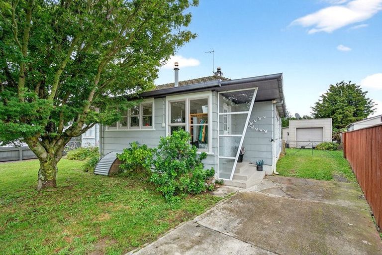 Photo of property in 13 Churchill Avenue, Lansdowne, Masterton, 5810