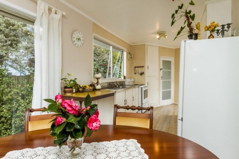 Photo of property in 11 Carina Crescent, Torbay, Auckland, 0630