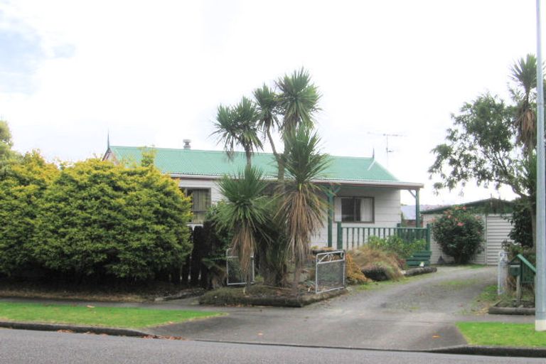 Photo of property in 4 David Street, Waikanae, 5036