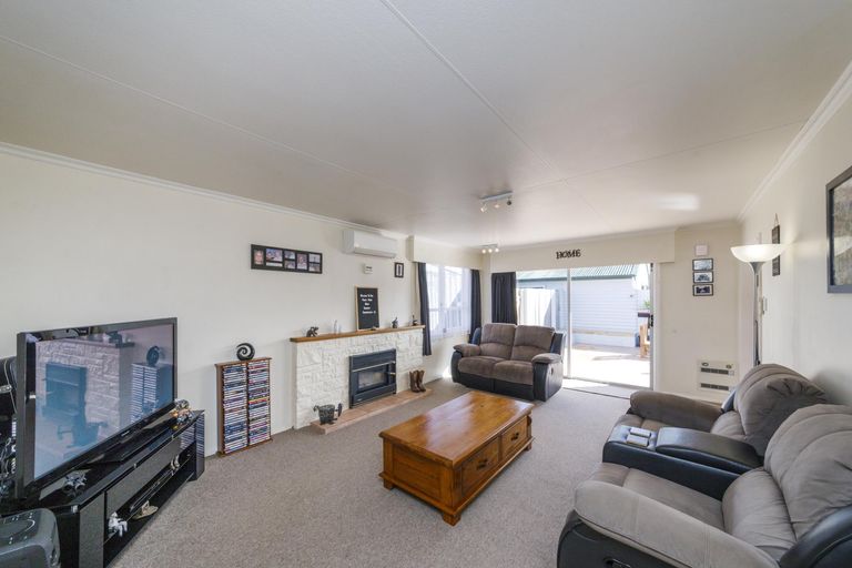 Photo of property in 11 Anakiwa Street, Kelvin Grove, Palmerston North, 4414