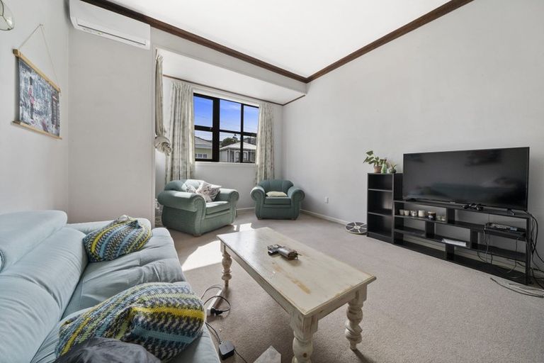 Photo of property in 8 Caroline Street, Mount Victoria, Wellington, 6011