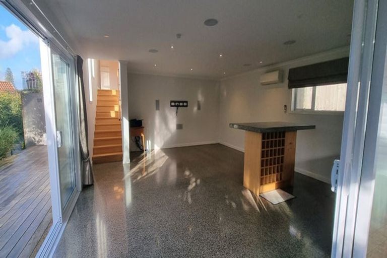 Photo of property in 2/17 Bevyn Street, Castor Bay, Auckland, 0620