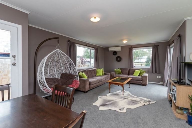 Photo of property in 18 Purcell Place, Melville, Hamilton, 3206