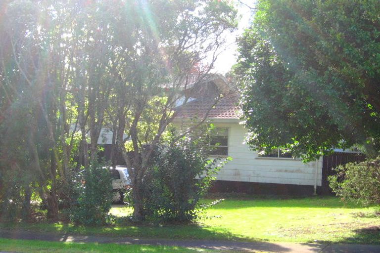 Photo of property in 9 Sikkim Crescent, Clover Park, Auckland, 2019