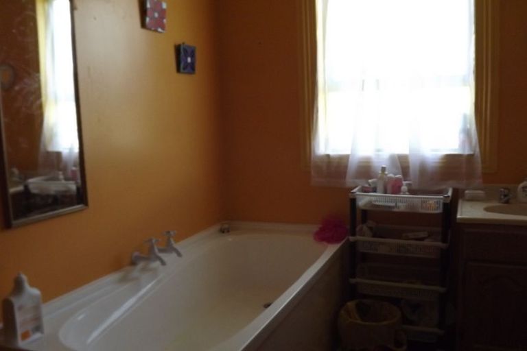 Photo of property in 46 Huffey Street, Geraldine, 7930