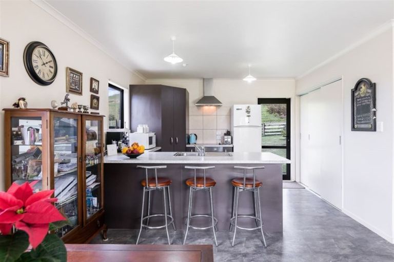 Photo of property in 237 J V Grant Road, Wellsford, 0973