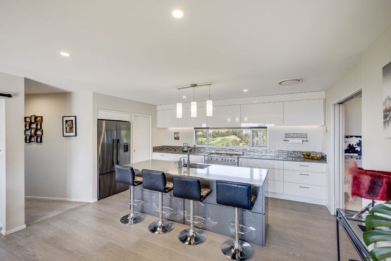 Photo of property in 21 Ridgeway Terrace, Taradale, Napier, 4112
