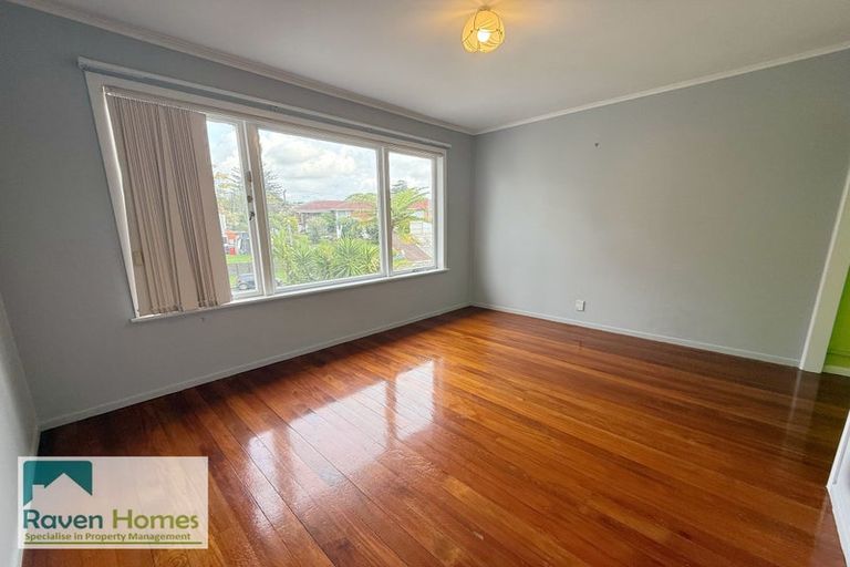 Photo of property in 27 Kohekohe Street, New Lynn, Auckland, 0600