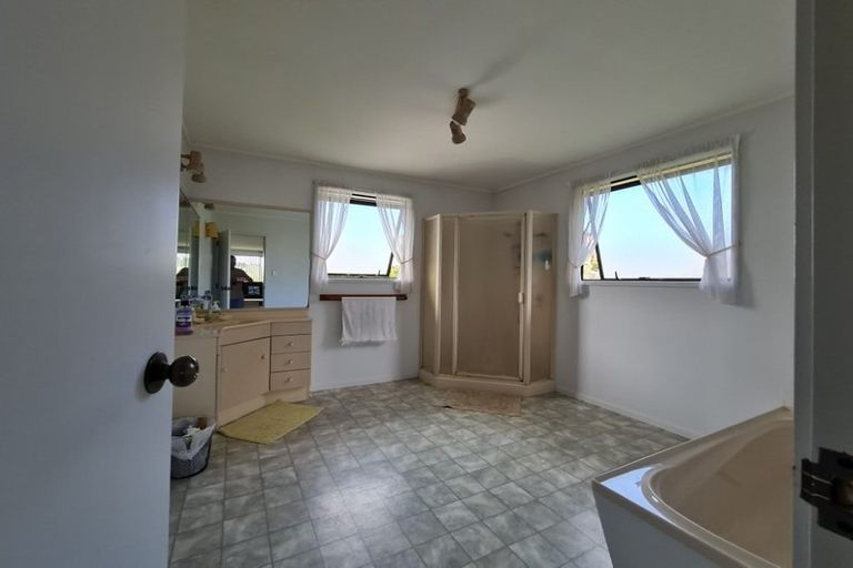 Photo of property in 1/9 Delamare Court, Sunnynook, Auckland, 0632