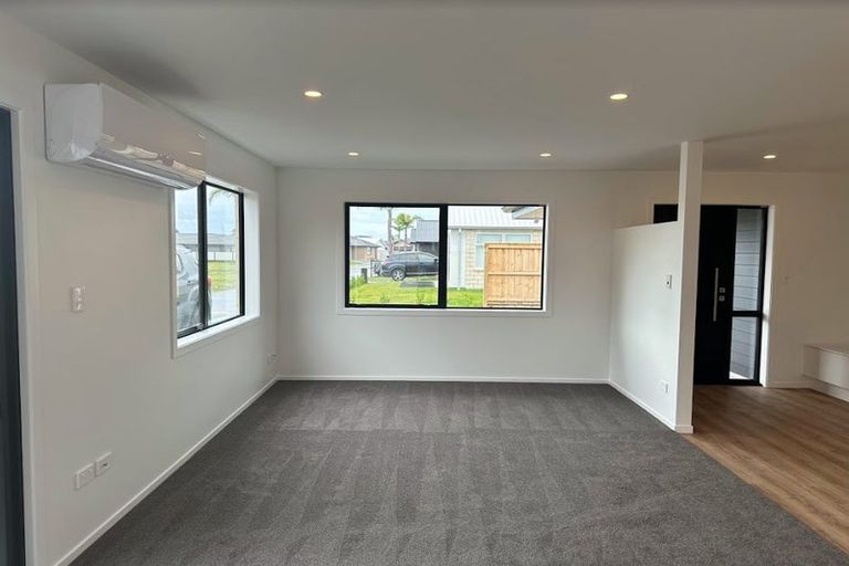 Photo of property in 12 Cotula Way, Papamoa Beach, Papamoa, 3118