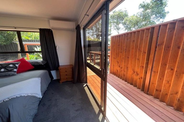 Photo of property in 105 Oakura Road, Oakura, Hikurangi, 0184