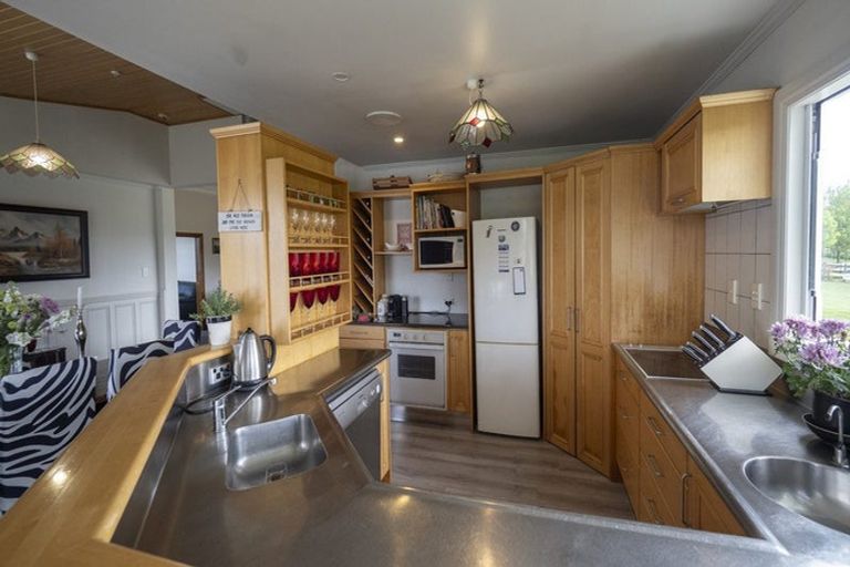 Photo of property in 23a Hupenui Road, Ahikouka, Greytown, 5794