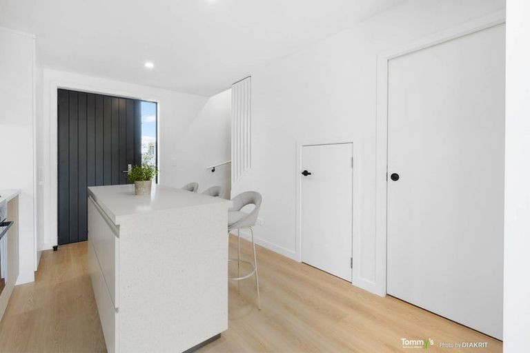 Photo of property in 28/10 Trieste Way, Paraparaumu, 5032