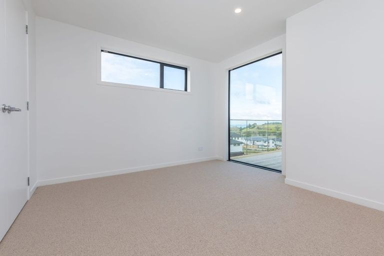 Photo of property in 9 Kumukumu Road, Long Bay, Auckland, 0630