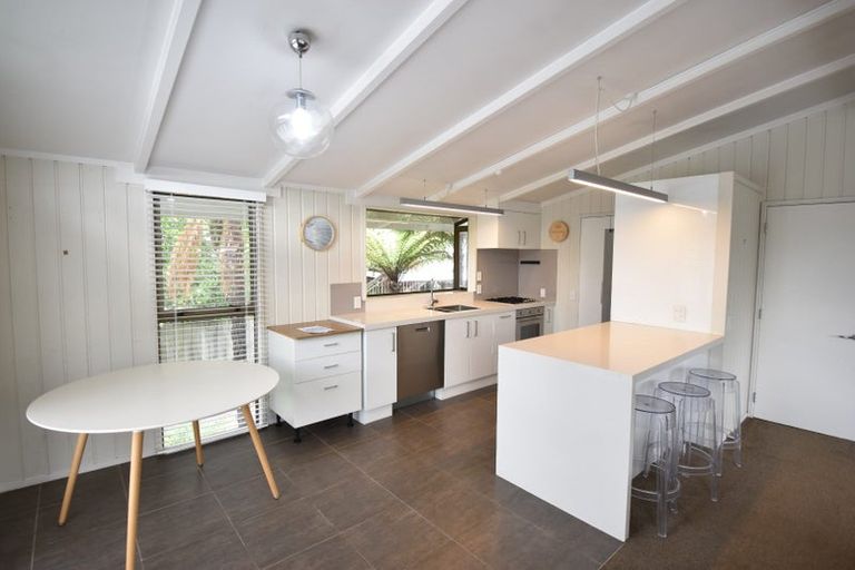 Photo of property in 1/12 Westbourne Road, Murrays Bay, Auckland, 0630