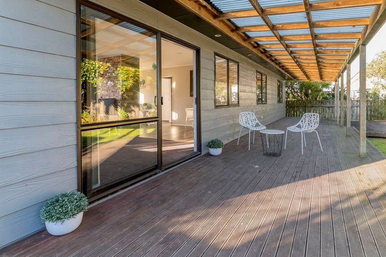 Photo of property in 62 Atkinson Avenue, Otaki Beach, Otaki, 5512