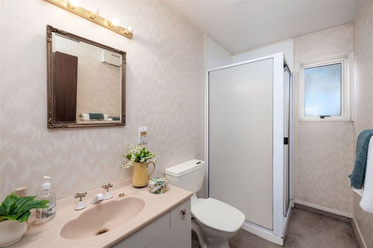 Photo of property in 4 Woodford Terrace, Ilam, Christchurch, 8053