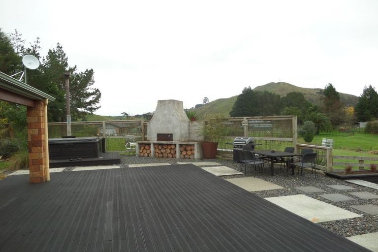 Photo of property in 18 Kauri Lane, Huntly, 3771