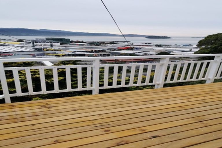 Photo of property in 10 Korokoro Road, Korokoro, Lower Hutt, 5012