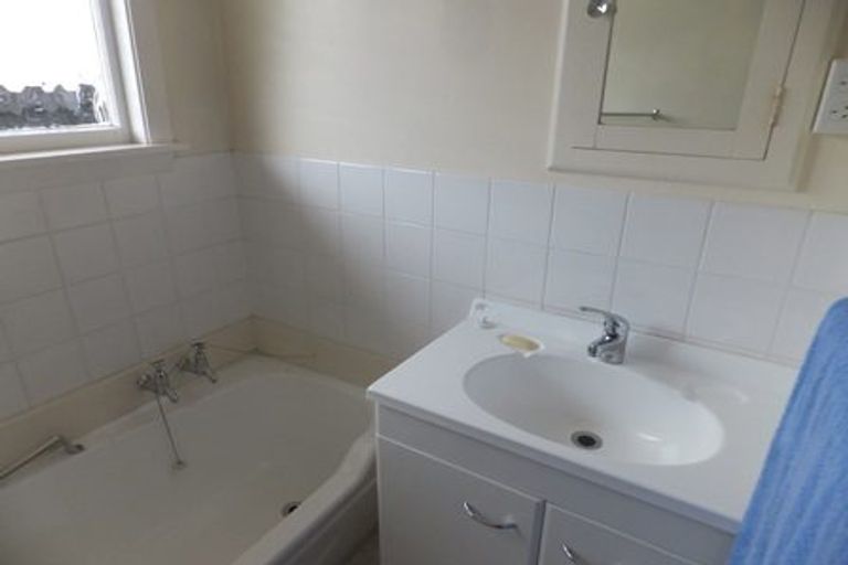 Photo of property in 1/1 Coles Place, St Albans, Christchurch, 8014