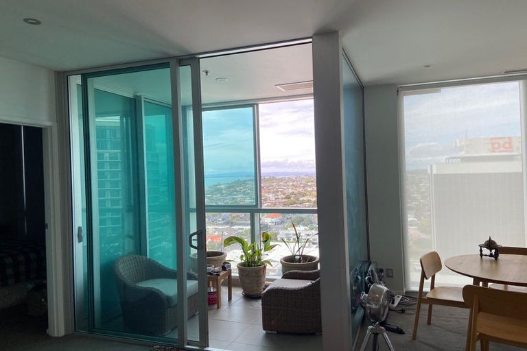 Photo of property in Sentinel Apartments, 1603/3 Northcroft Street, Takapuna, Auckland, 0622