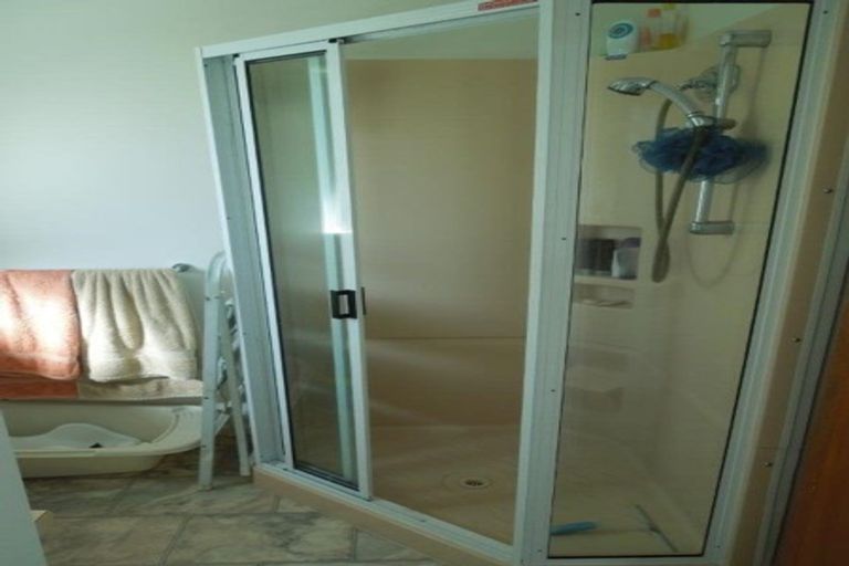 Photo of property in 20 Fairmont Place, Hornby, Christchurch, 8042