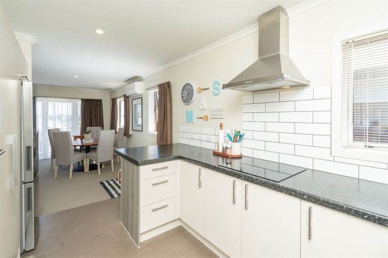 Photo of property in 74 Queens Avenue, Frankton, Hamilton, 3204