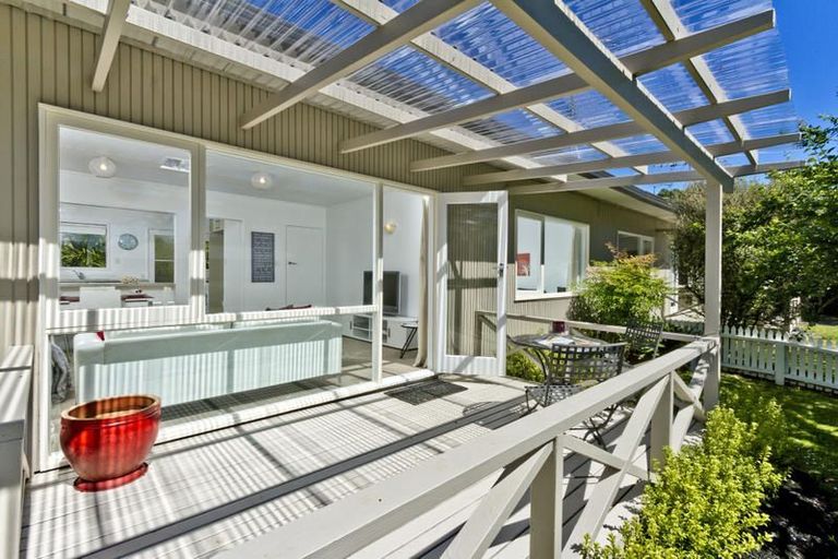 Photo of property in 1/4 Betsland Crescent, Hillcrest, Auckland, 0627