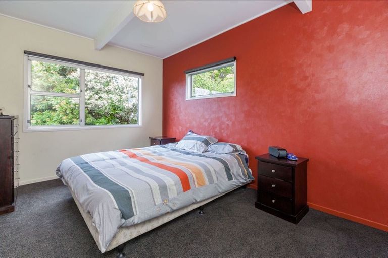 Photo of property in 59 Mcfadzean Drive, Blockhouse Bay, Auckland, 0600